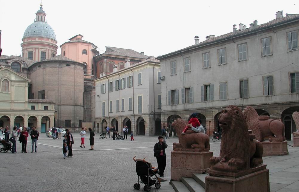 piazza San Prospero