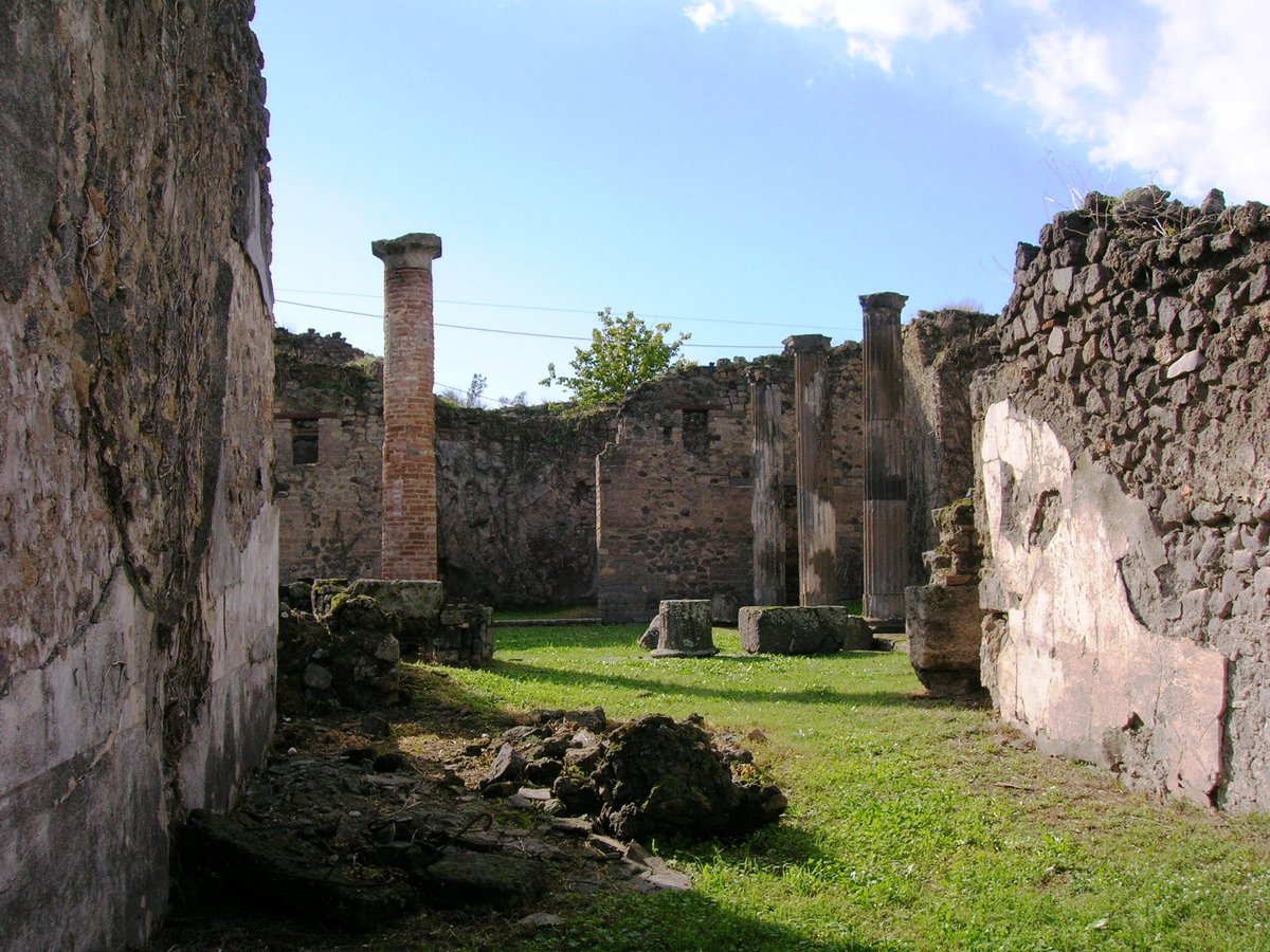 officina tintoria di Ubonius (VII.2.11)