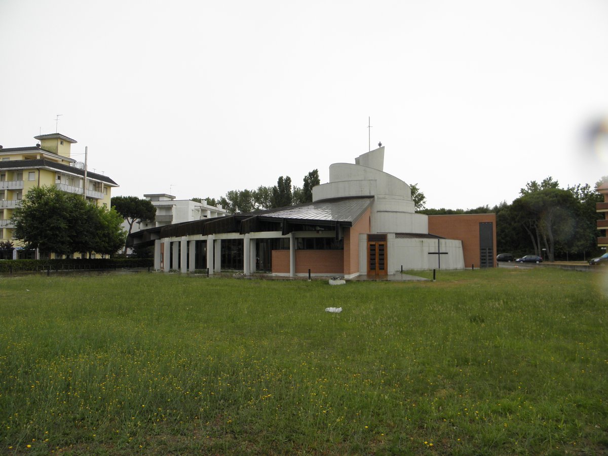 chiesa dei Santi Ignazio e Benedetto - Rosolina