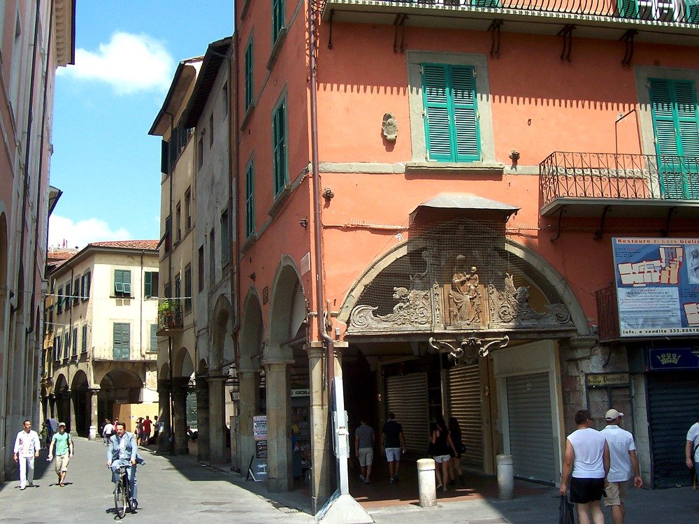Borgo Stretto
