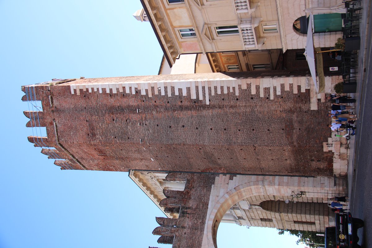 Torre pentagona