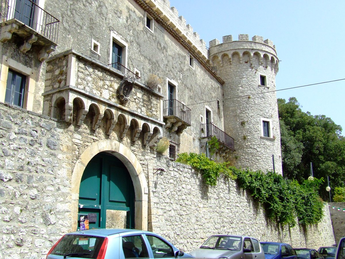 castello Pignatelli - Monteroduni