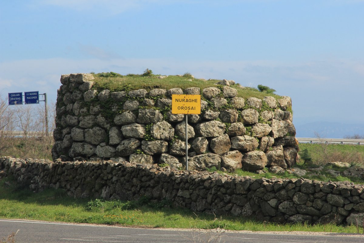 Nuraghe Orosai - Birori