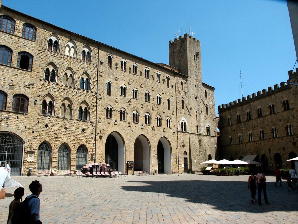piazza dei Priori