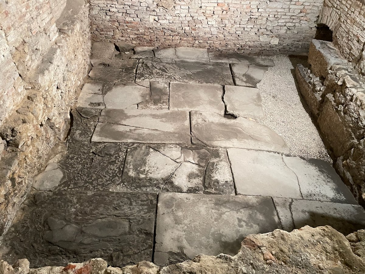 Lastricato del foro romano presso Palazzo Trissino - Vicenza