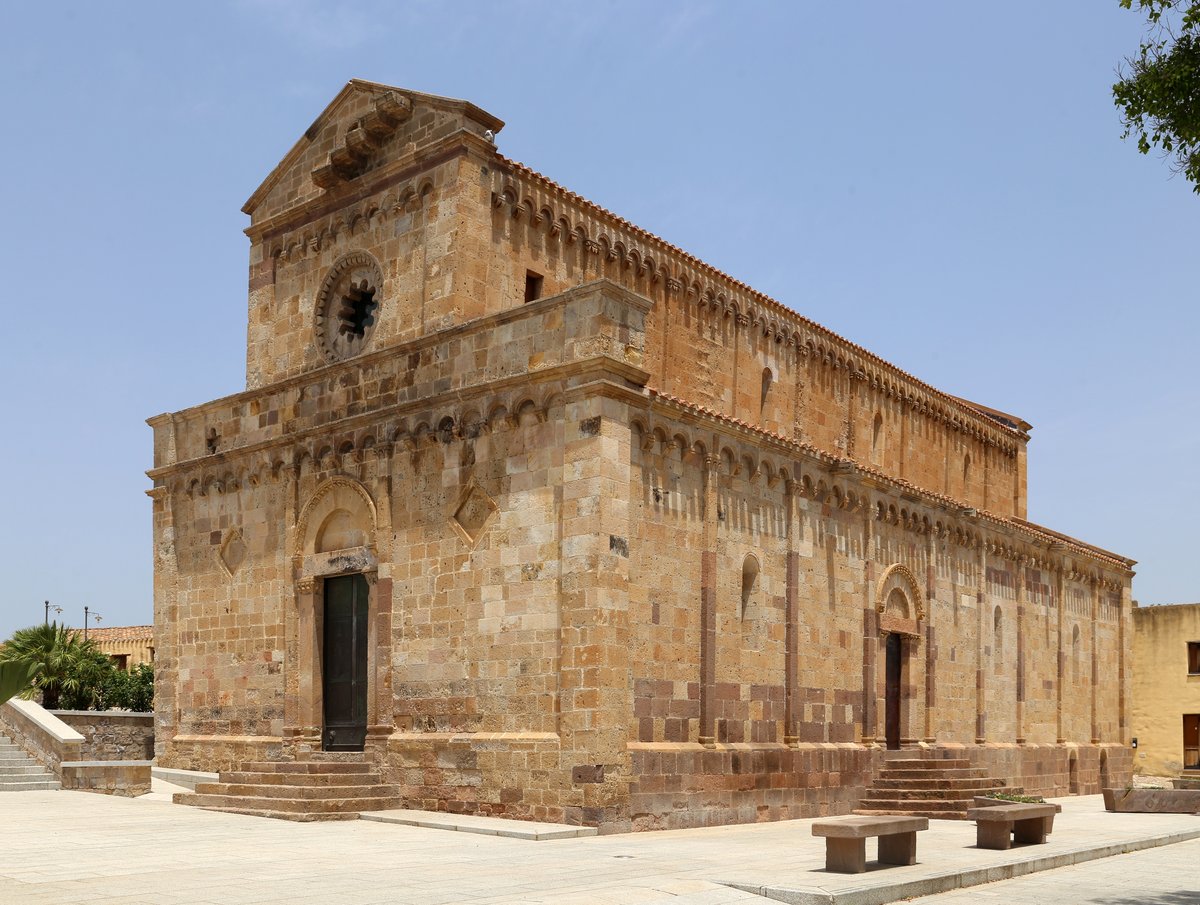 cattedrale di Santa Maria di Monserrato - Tratalias