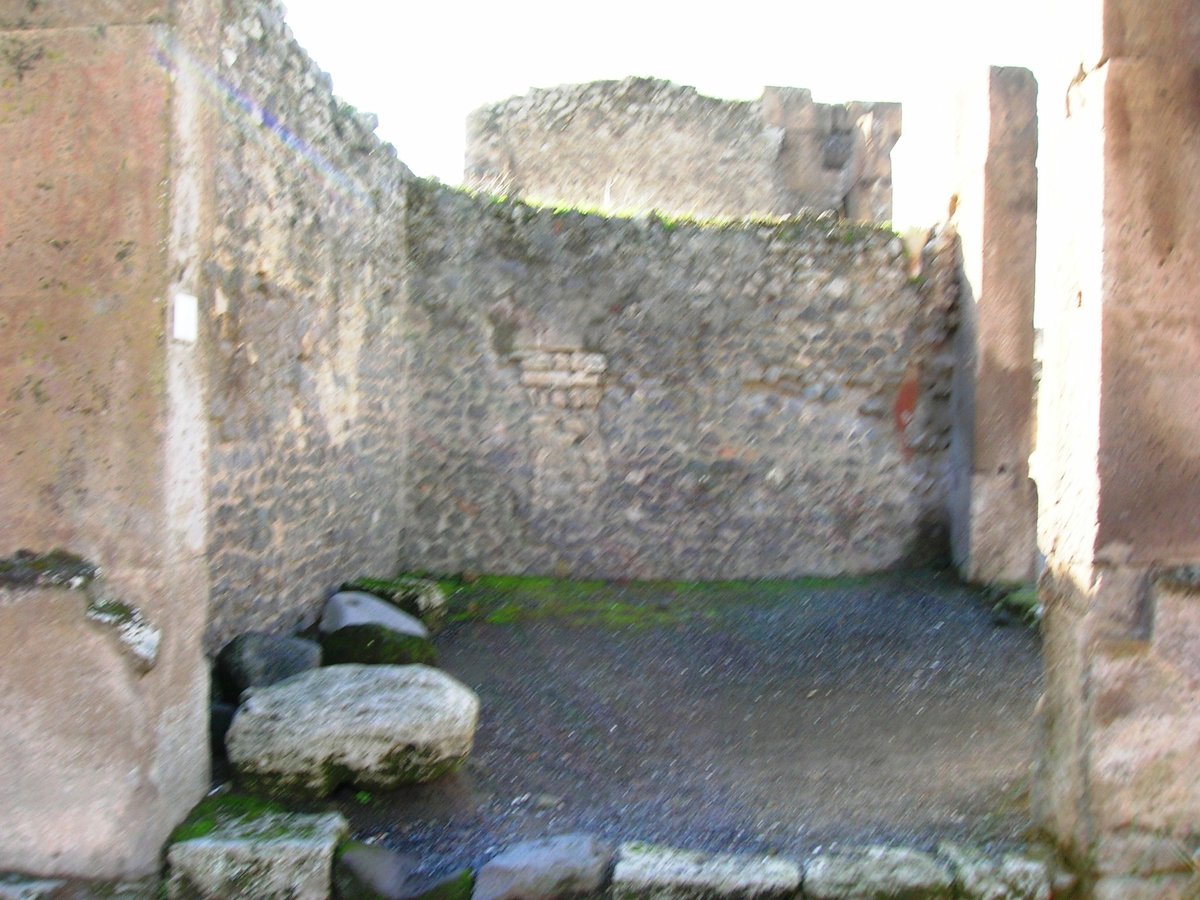 bottega (VIII.5.30)
