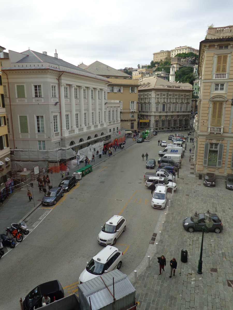 Piazza Fontane Marose