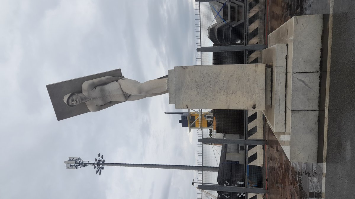 Monumento al Buscaiol - Carrara