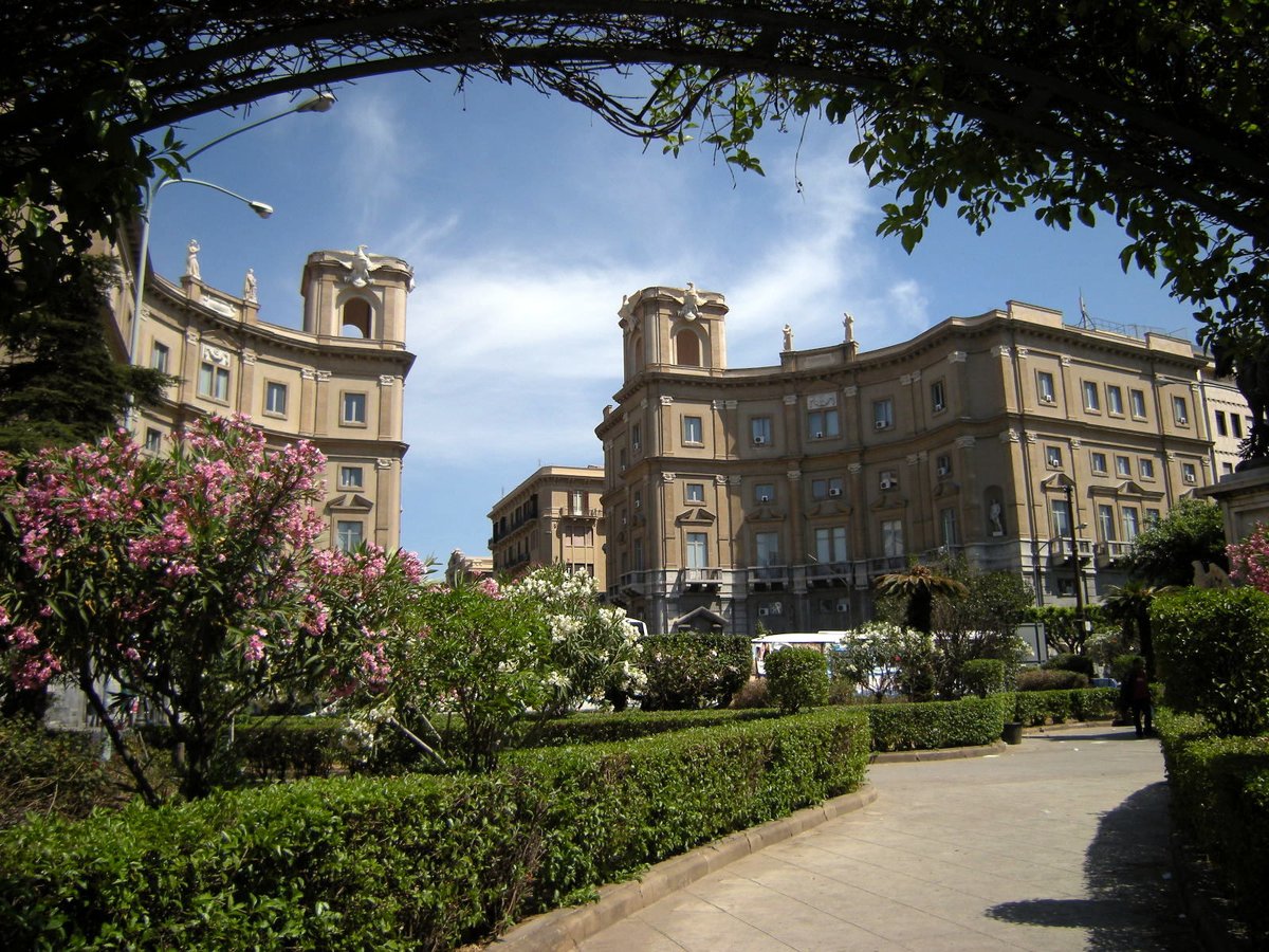 piazza Giulio Cesare