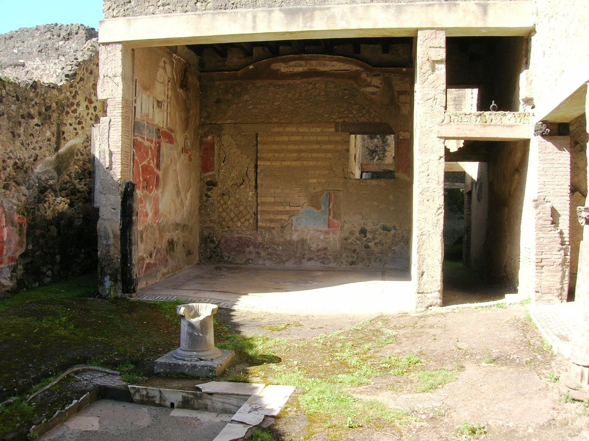 Casa del Colonnato Tuscanico