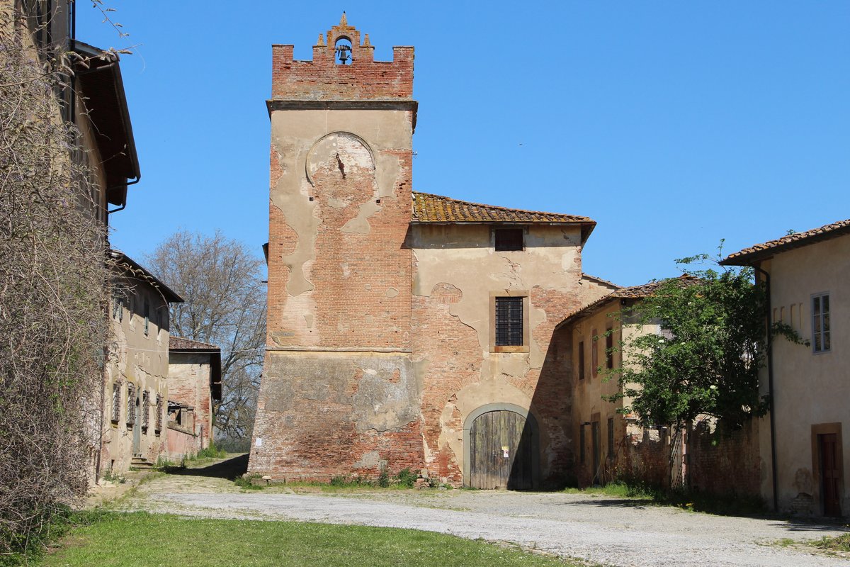 Torre mediovale con orologio - Palaia
