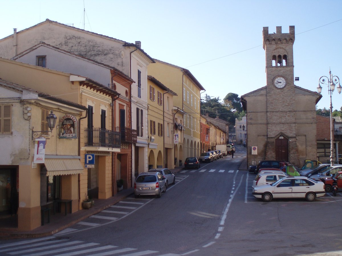 Piazza Vittorio Emanuele II (Castelleone di Suasa) - Castelleone di Suasa