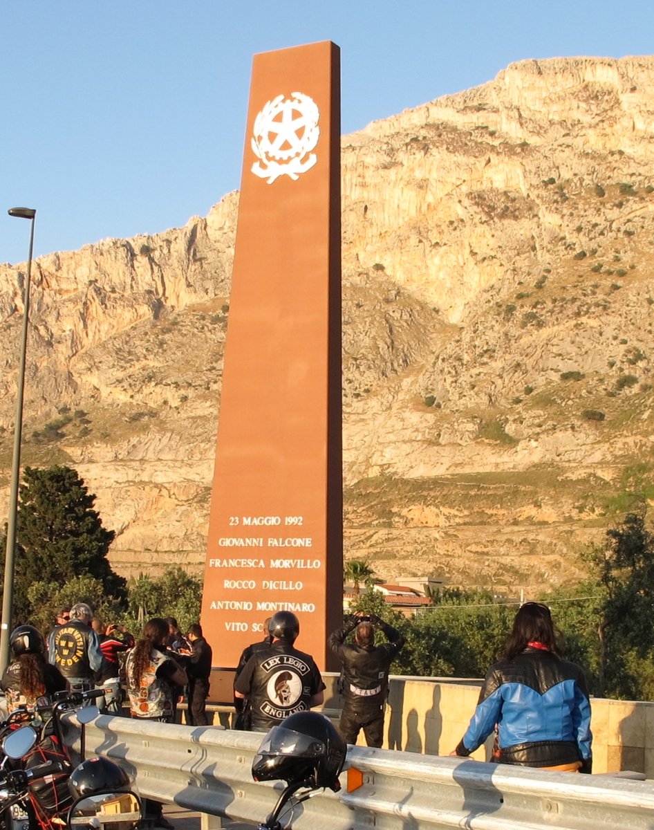 monumento a Giovanni Falcone - Isola delle Femmine