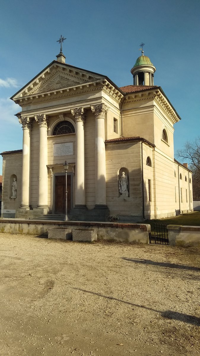 chiesa della Madonna dei Dolori e dei Santi Barnaba ed Eugenio - Villastellone