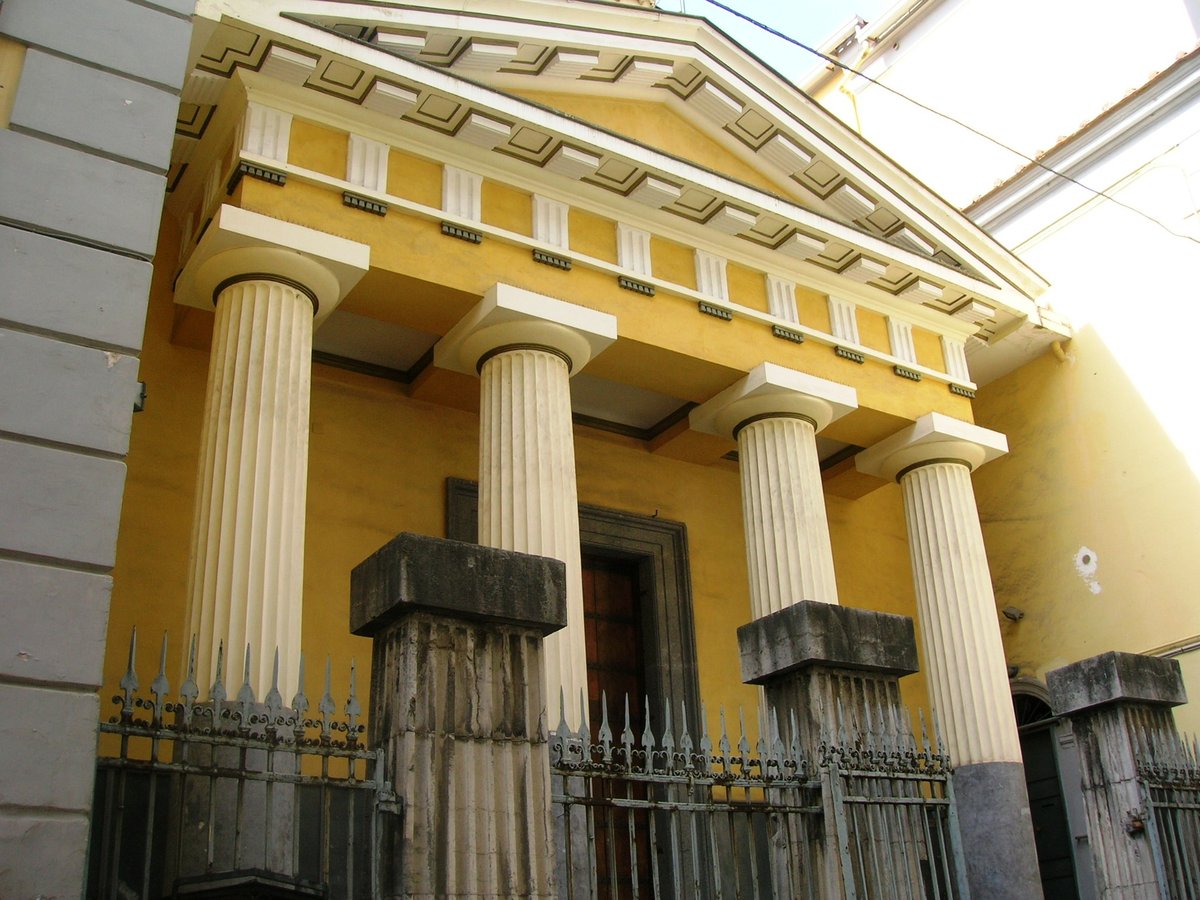 chiesa del Santissimo Crocifisso e Anime del Purgatorio