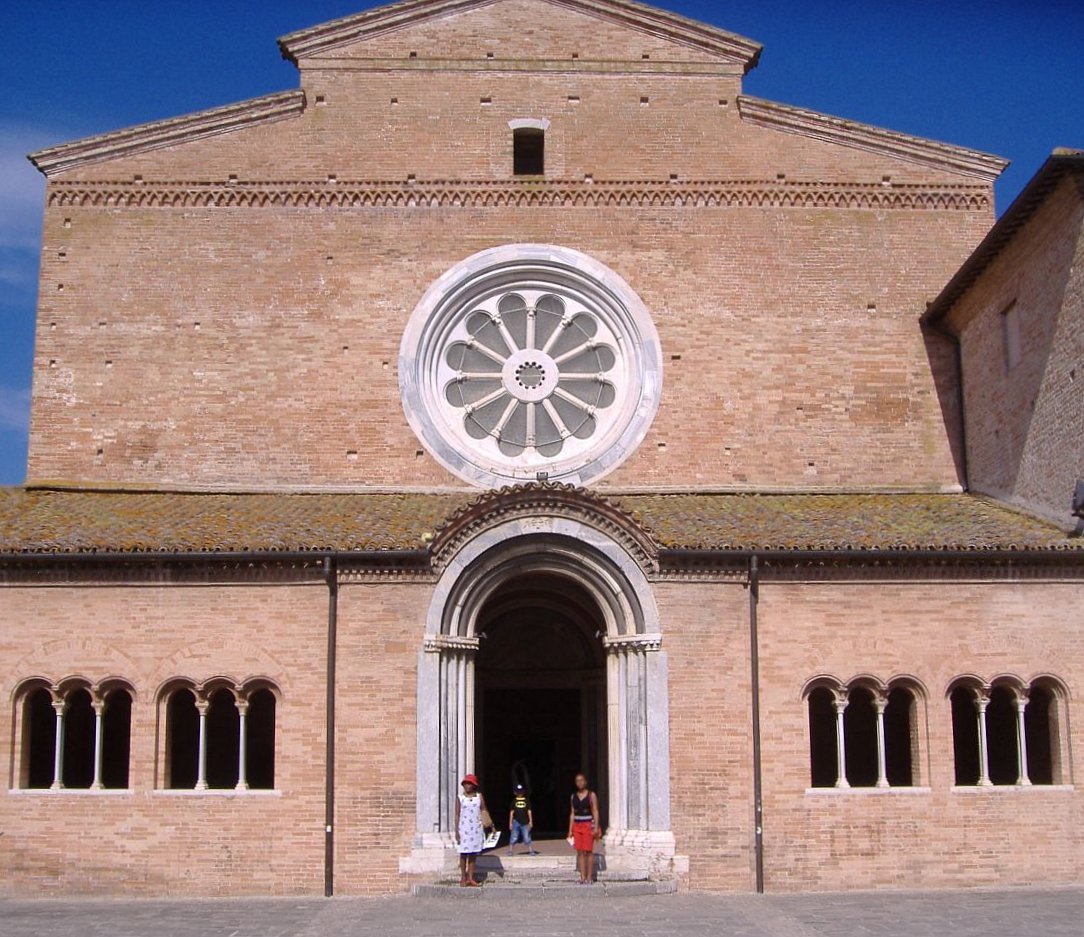 abbazia di Chiaravalle di Fiastra