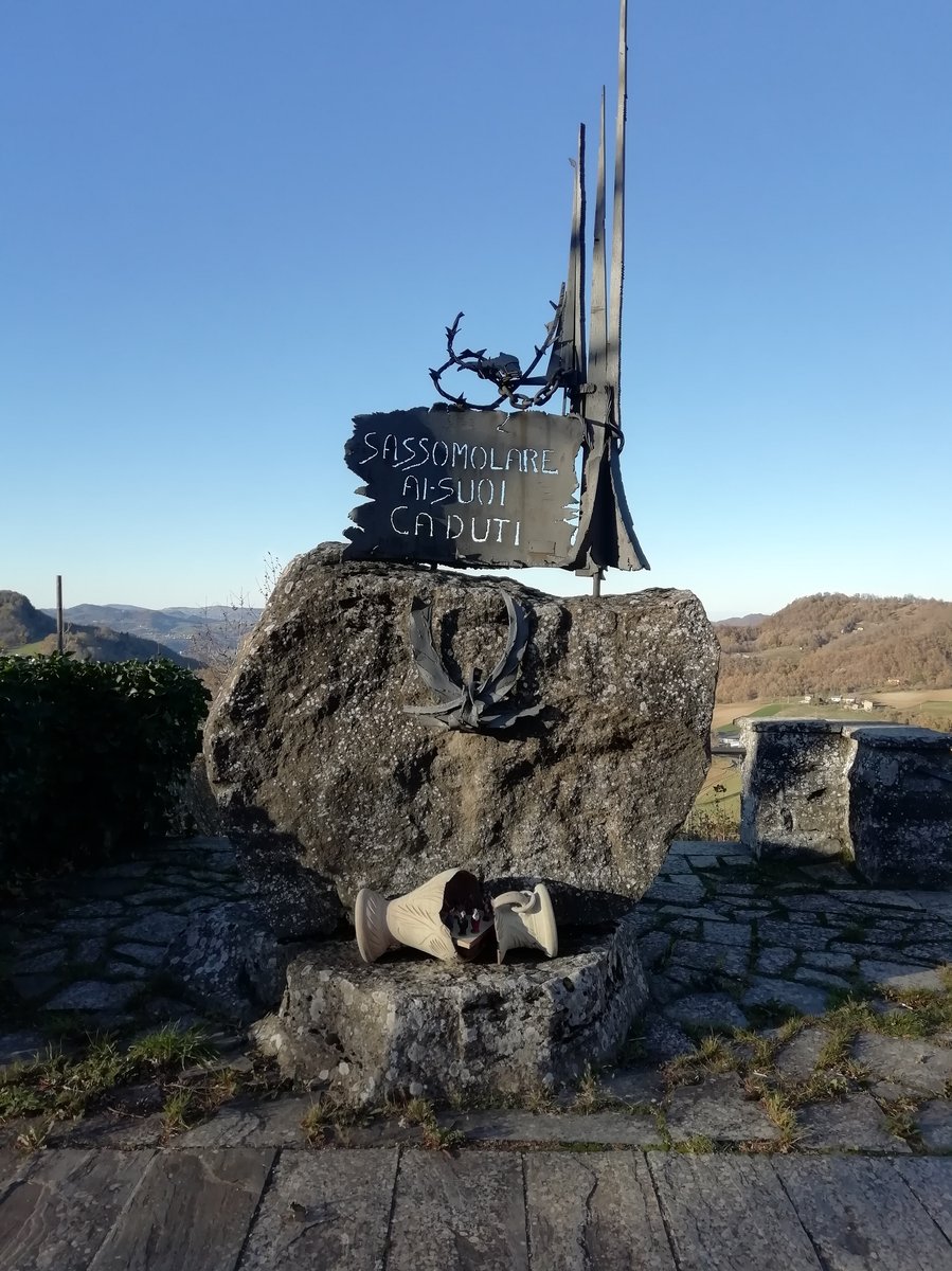 monumento ai caduti - Castel d'Aiano