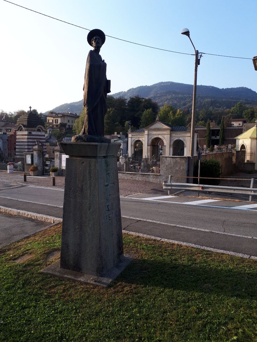 monumento a San Pietro - Marchirolo