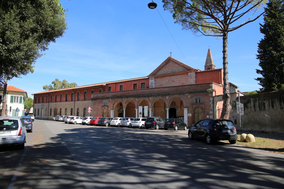 piazza Santa Croce in Fossabanda
