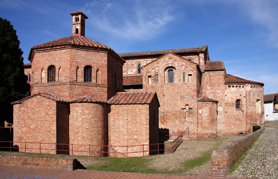 battistero di San Giovanni ad Fontes - Lomello