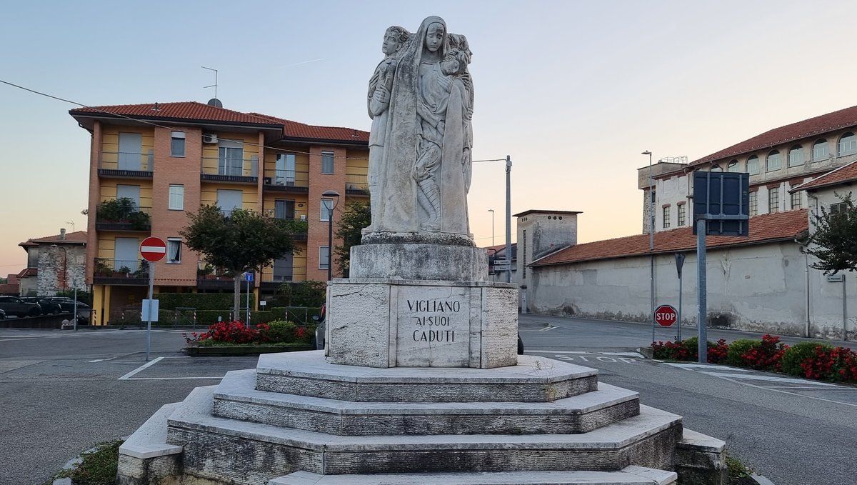 monumento ai Caduti - Vigliano Biellese