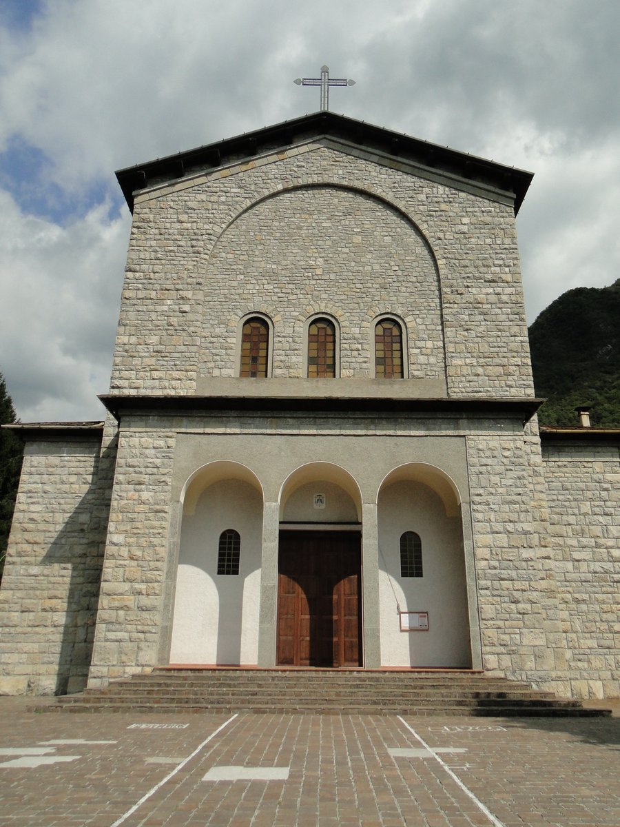 chiesa di San Matteo Apostolo e del Sacro Cuore - Villa d'Ogna
