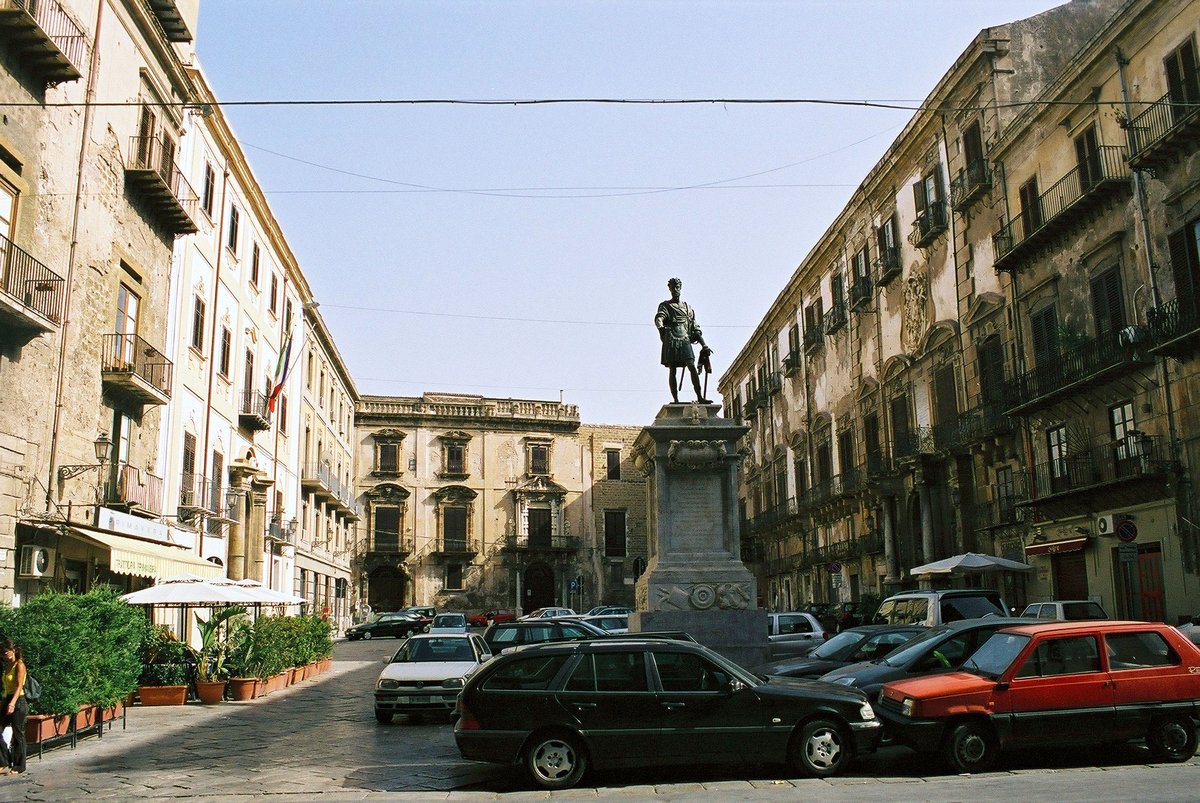 piazza Bologni