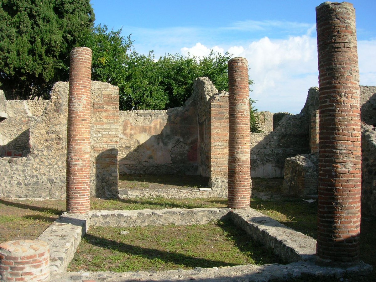casa con Atrio Tetrastilo (VIII.4.34)