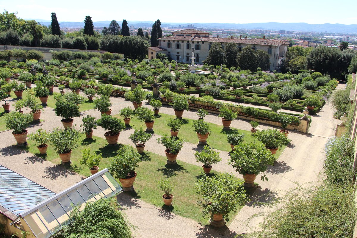 giardino della Villa di Castello