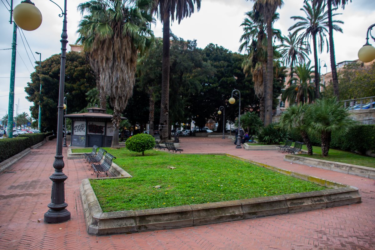 piazza Francesco Paolo Ingrao