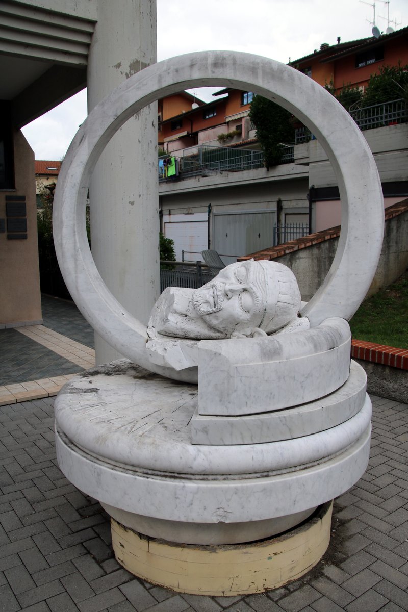 Monumento a Pantani - Aulla