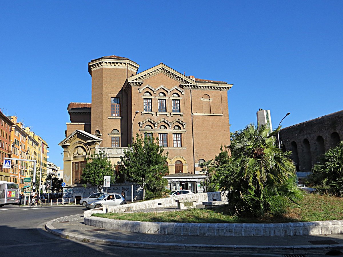 piazza Lodi - 1