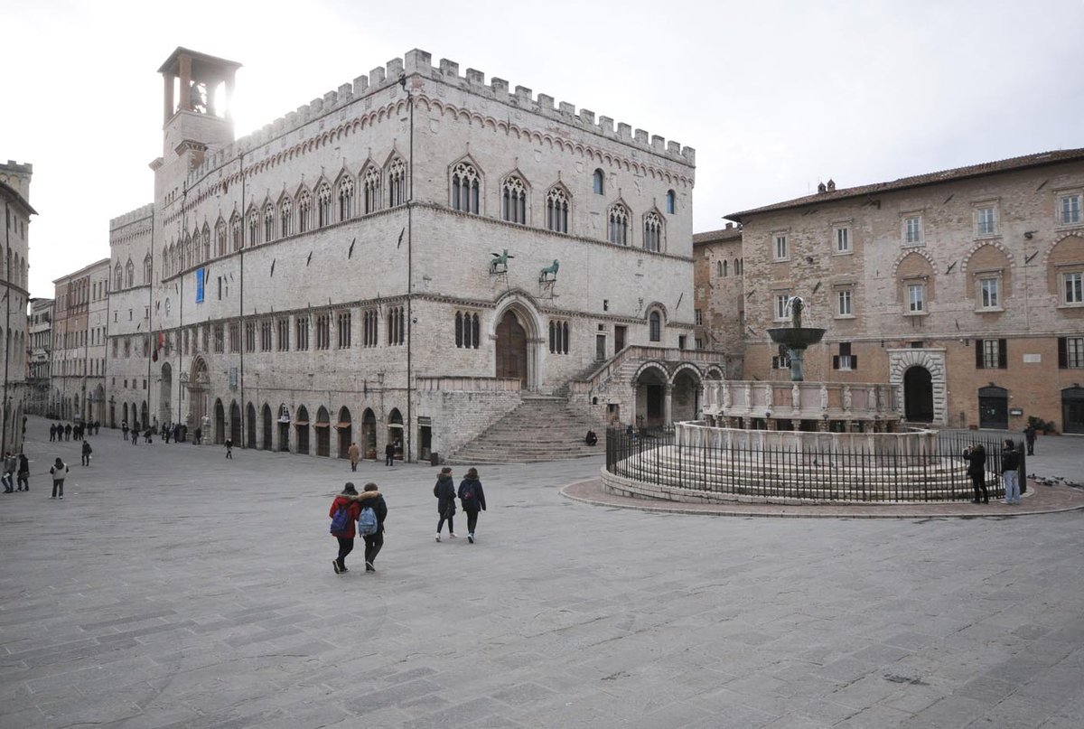 piazza IV Novembre - Perugia