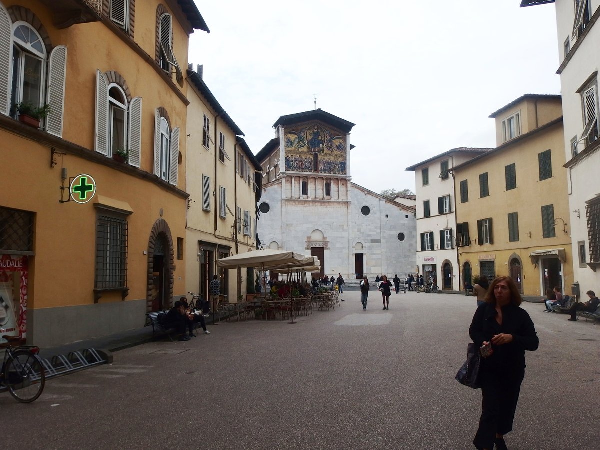piazza San Frediano - Lucca