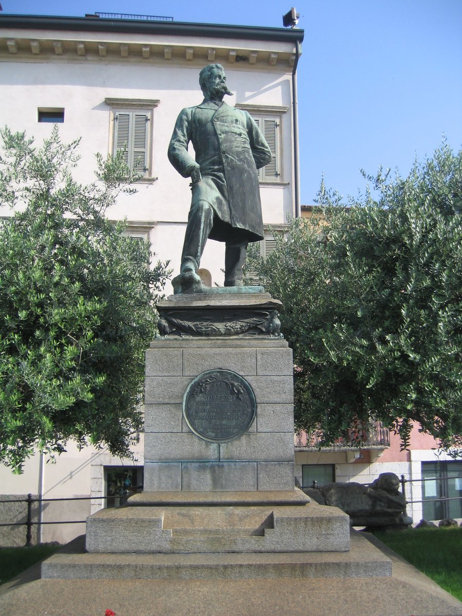 Monumento a Umberto I