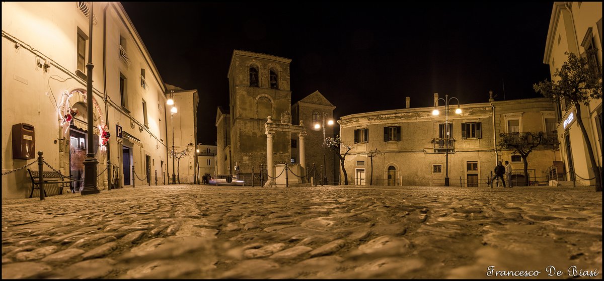 Piazza Monsignor Raffaello delle Nocche - Tricarico