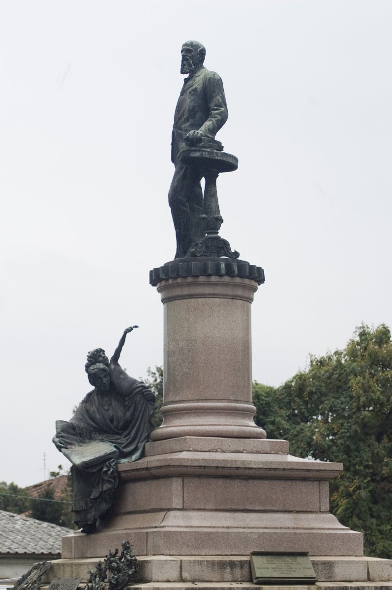 Monumento ad Alessandro Rossi