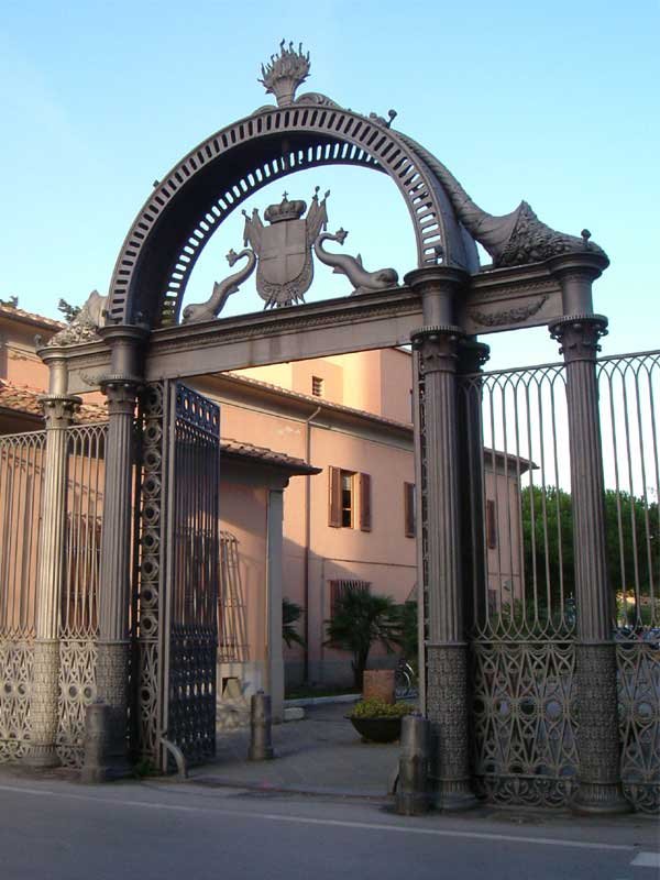Cancello magonale - Follonica