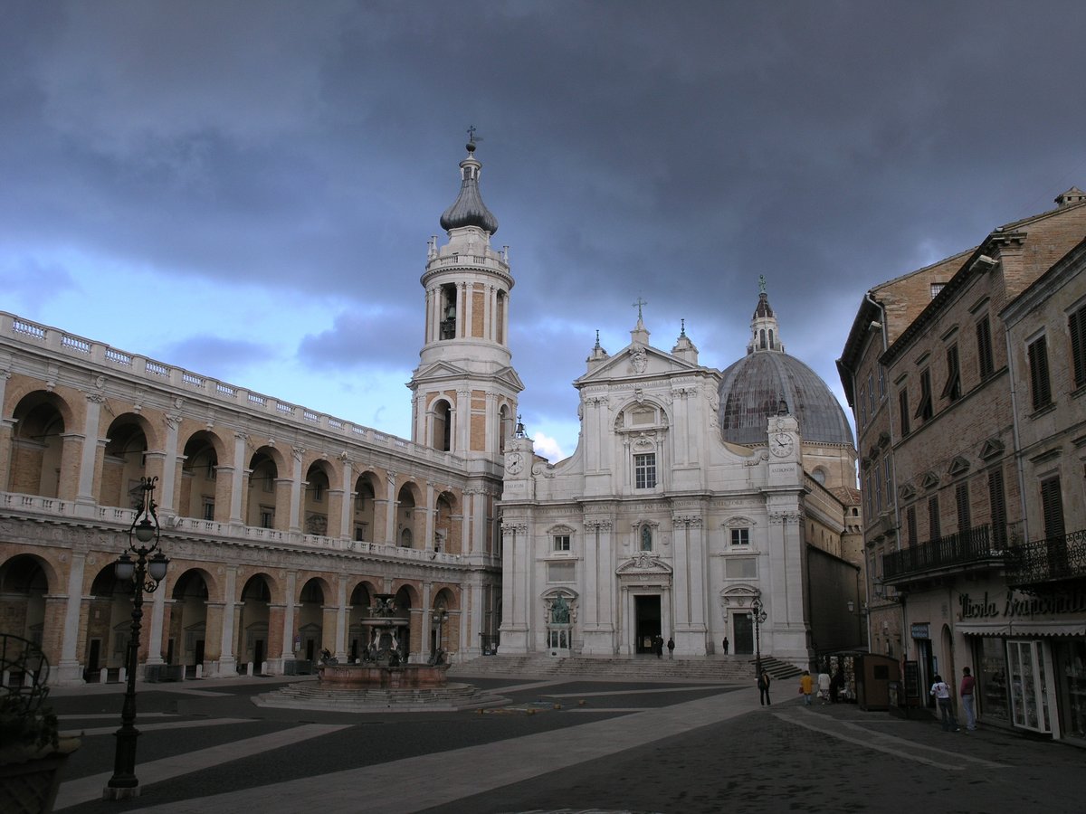 piazza della Madonna - Loreto