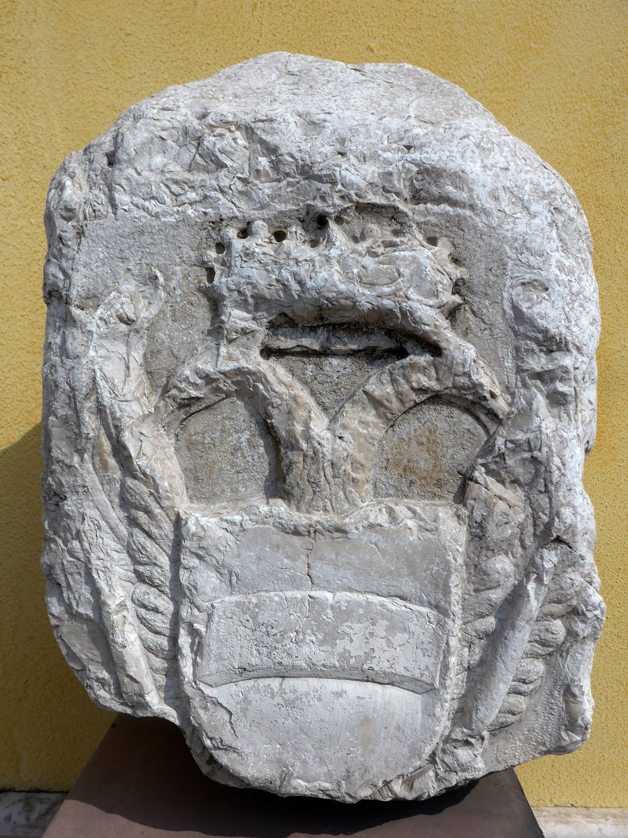 Cippi confinari austriaci del 1756 delimitante la Repubblica di Venezia e l'Impero d'Austria