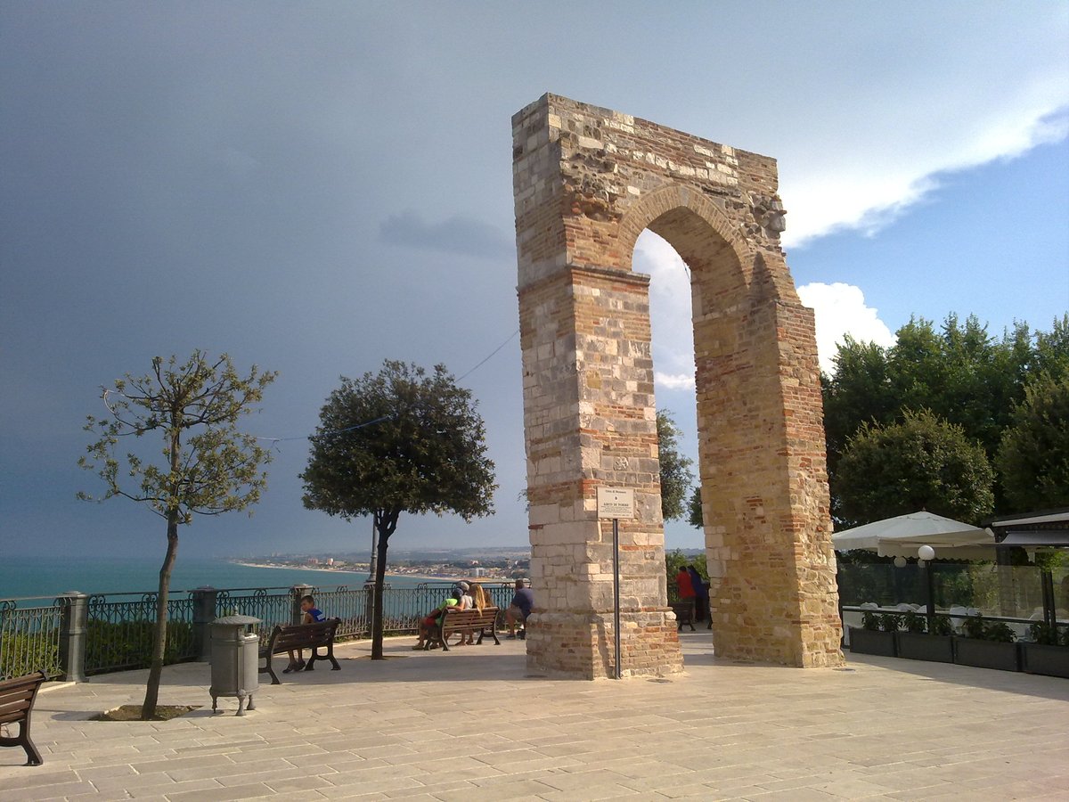 Arco di Torre - Numana