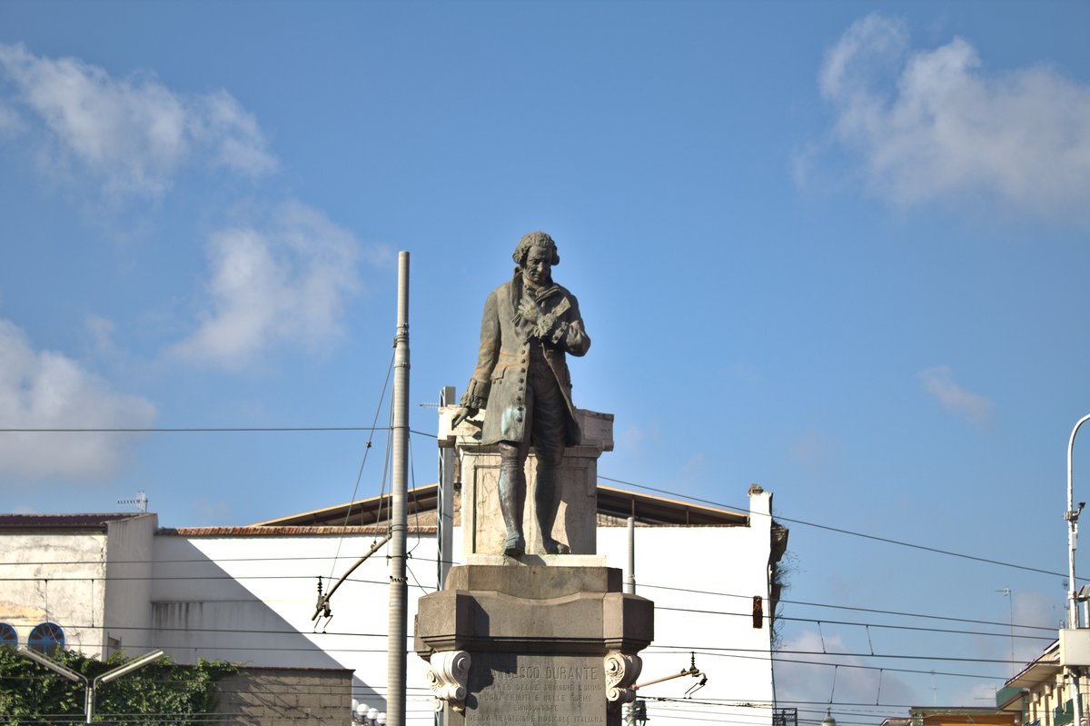 Statua di Francesco Durante - Frattamaggiore