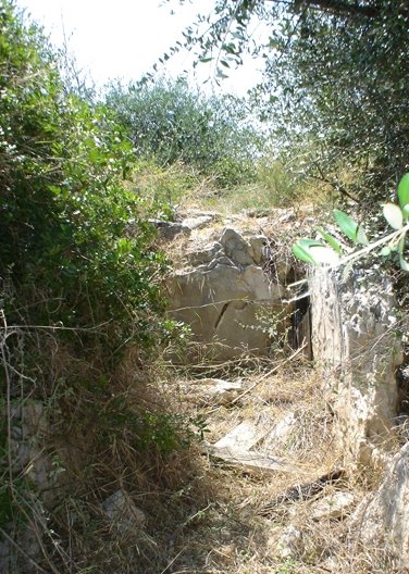 Dolmen di Albarosa - Bisceglie