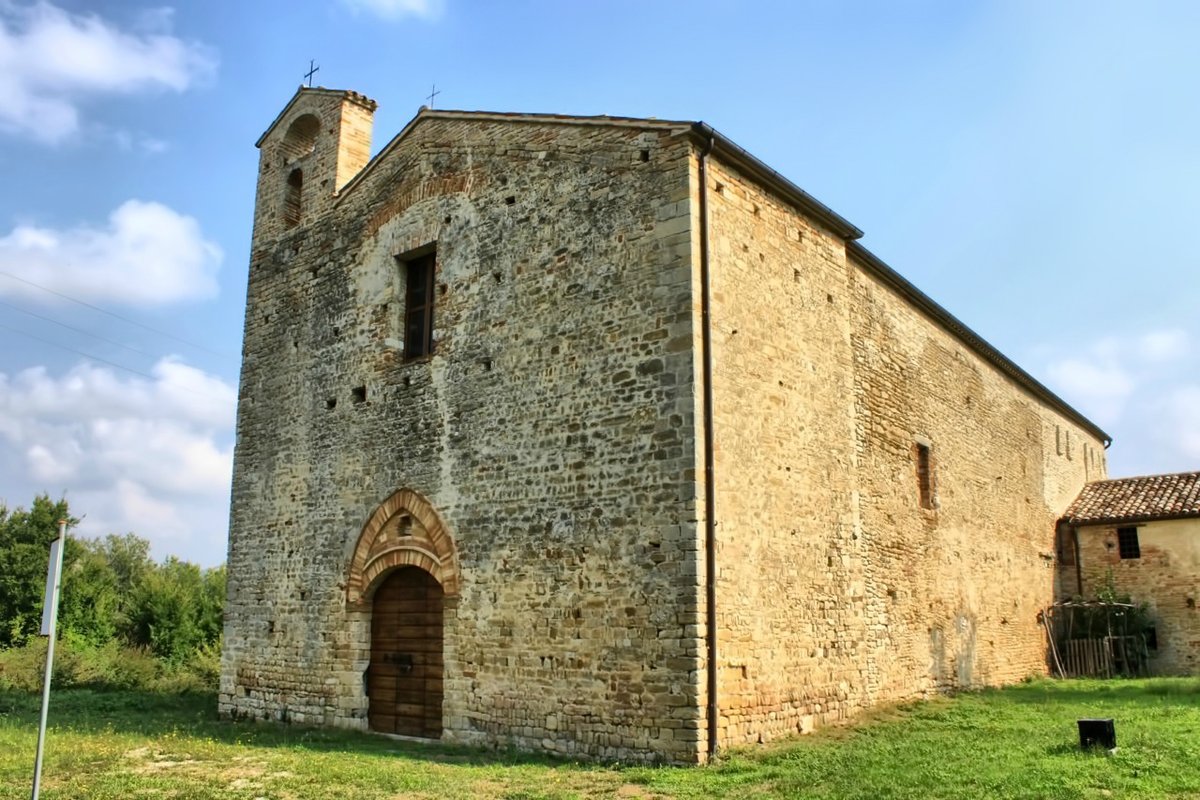 chiesa di Sant'Angelo in Piano - Carassai