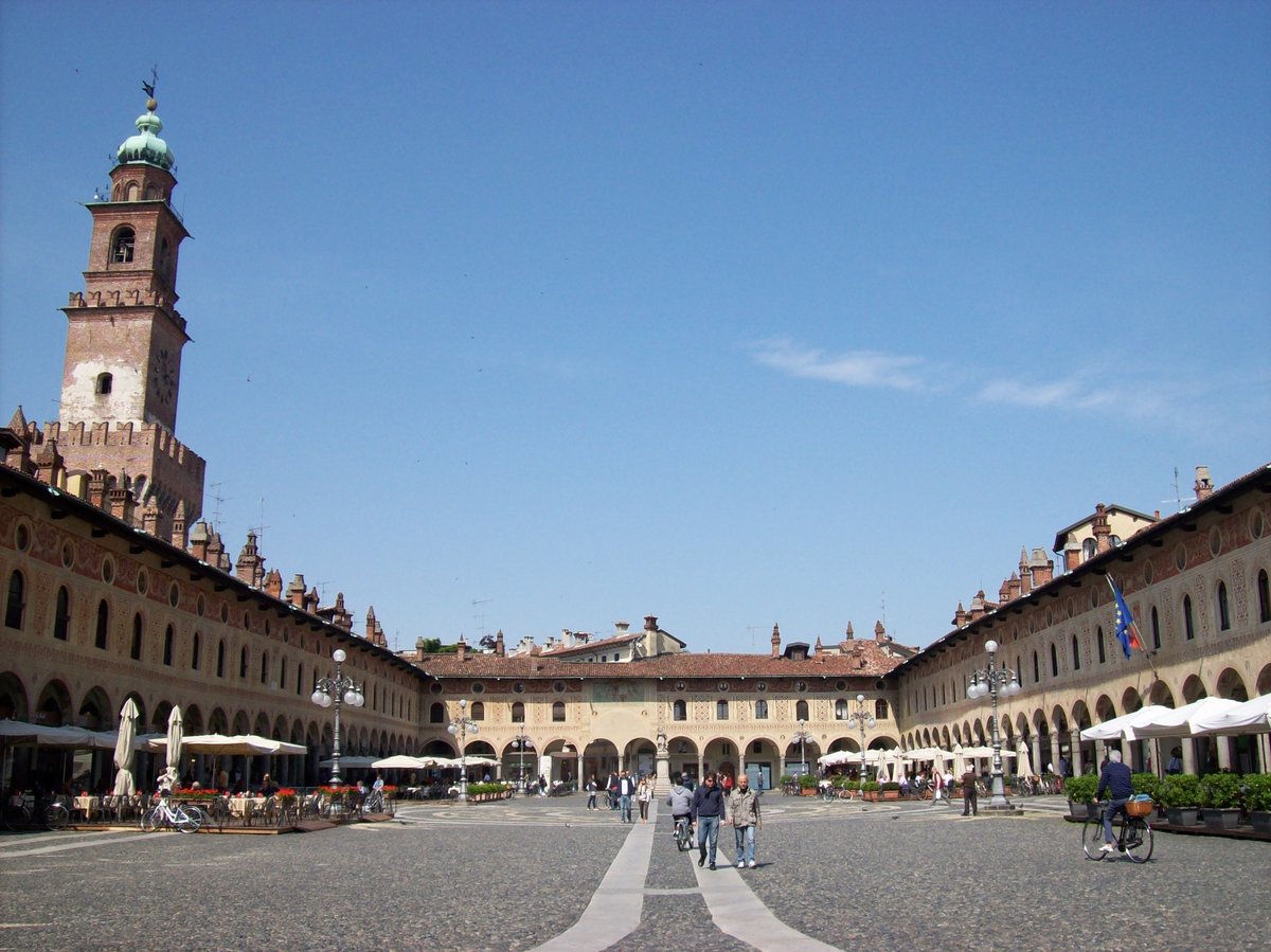 piazza Ducale - Vigevano