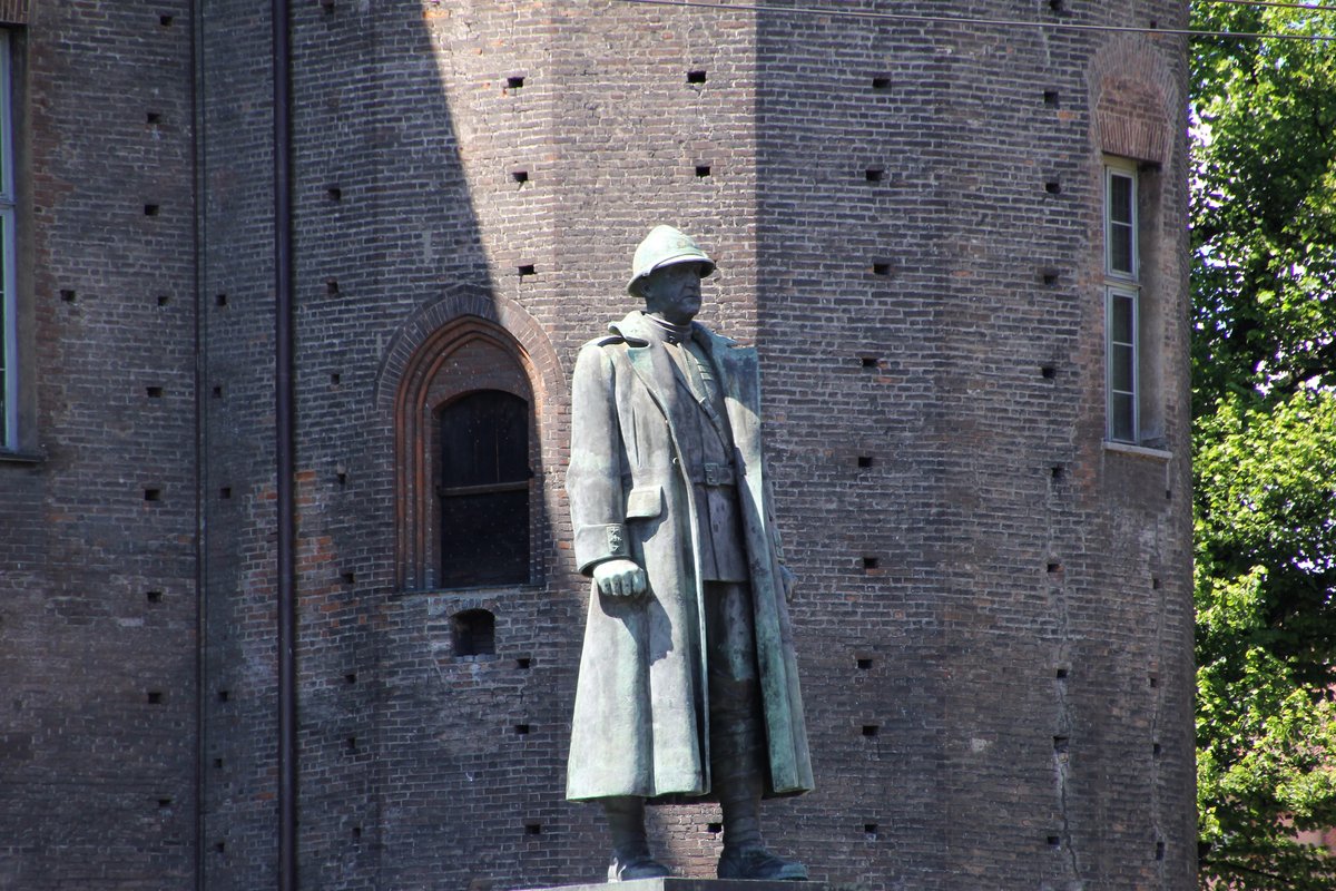 Monumento al Duca d'Aosta a Torino