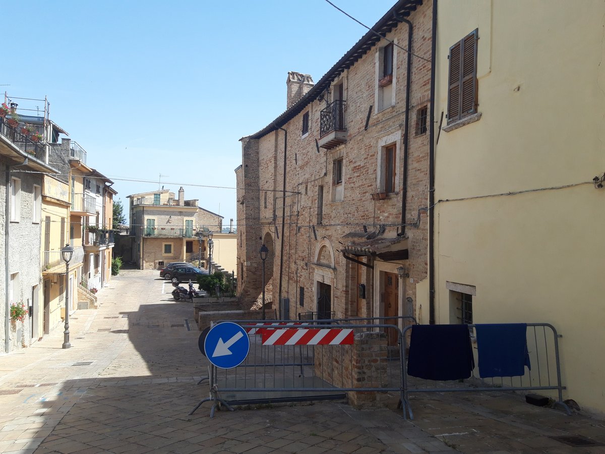 piazza Castello - Monsampolo del Tronto