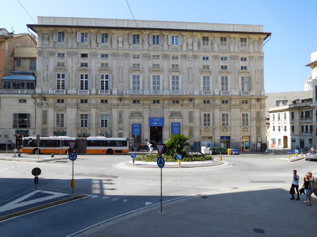 piazza della Nunziata