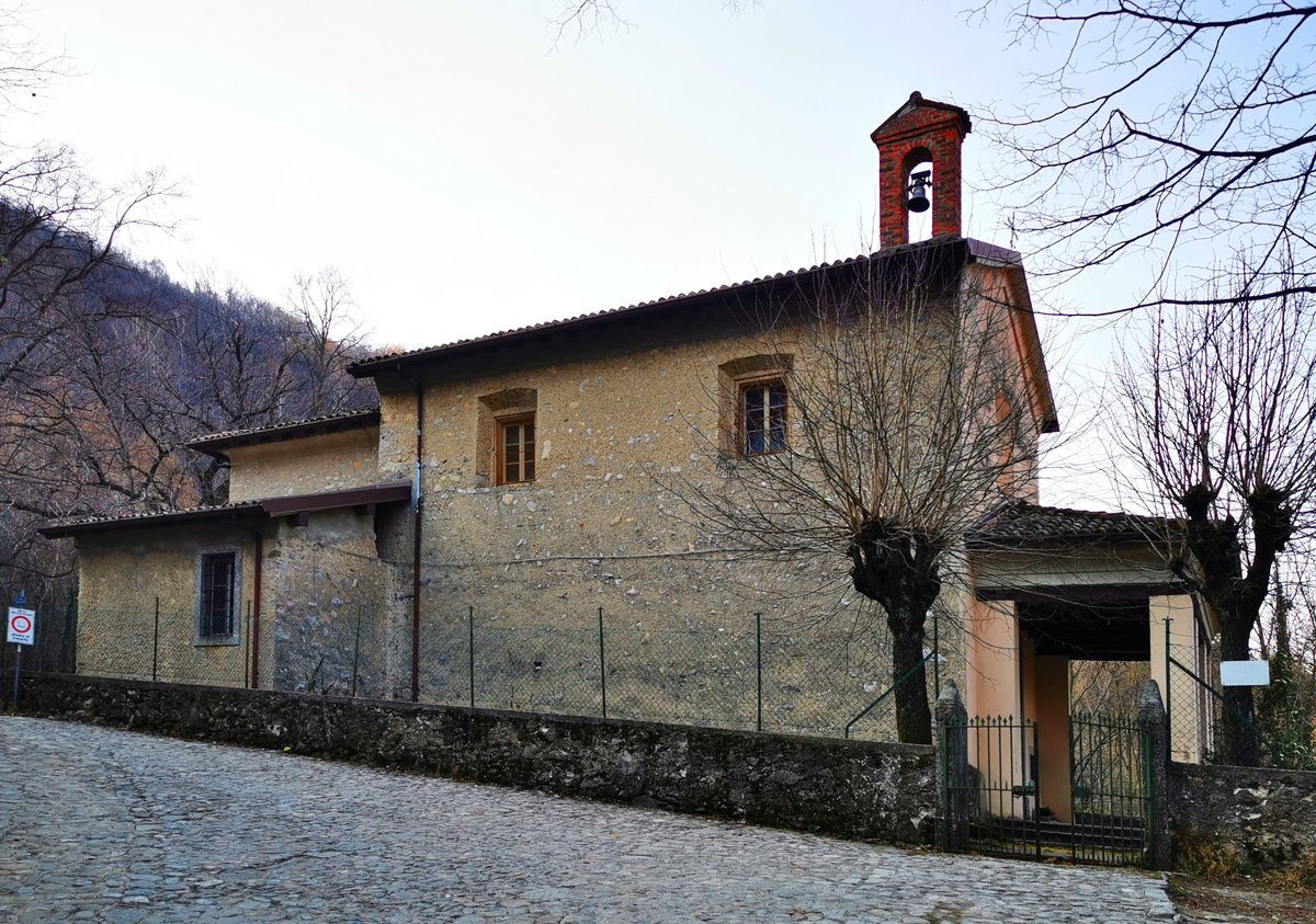 chiesa dei Morti di Valmorana - Lasnigo